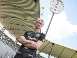 Návrat ztraceného syna: Tom Slončík znovu v černobílém dresu Votroků