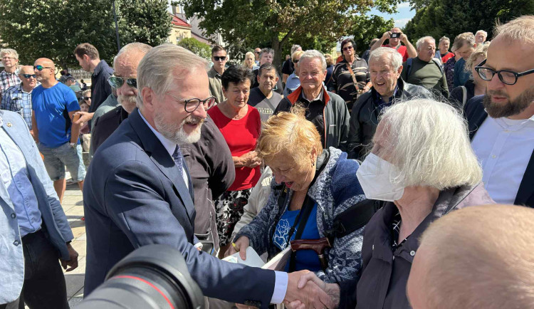 VIDEO: Jihlava středobodem politické mapy Česka. Po Rakušanovi přijel premiér Fiala
