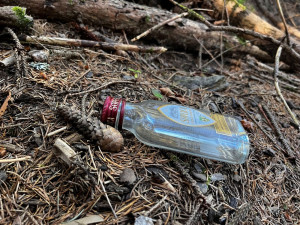 Redakci Hradecké Drbny zahltily fotky odpadků z hor,