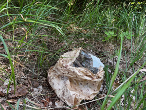 Redakci Hradecké Drbny zahltily fotky odpadků z hor,