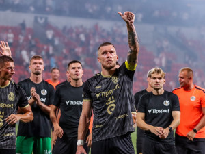 Za pár minut půjdou do prodeje lístky na Spartu, pod hradecká lízátka míří fotbalisté z Letné