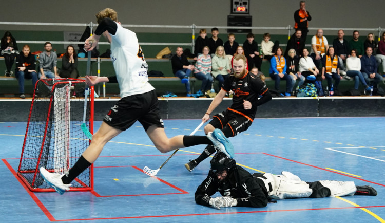 Hradecký florbal vstoupil do nové éry divokou přestřelkou. Z Brna si odváží bod