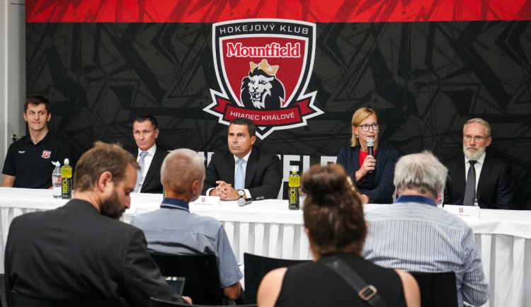 Hradecký hokej a Mountfield na další čtyři roky: dohoda je blízko, ladí se detaily