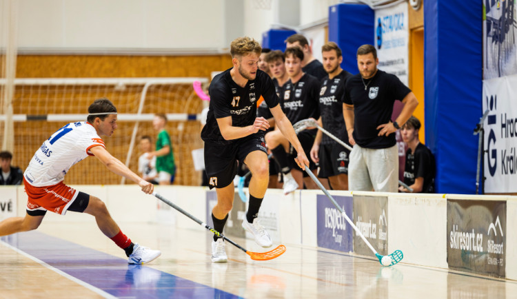Hradečtí florbalisté na úvod ligy zaváhali. S nováčkem překvapivě padli 2:3