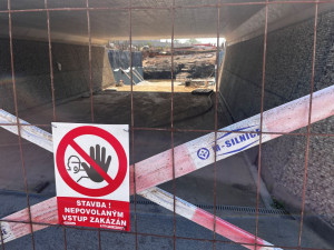 Hradecká Mileta mění tvář: průjezd otevřen, podchod a cyklostezka na spadnutí