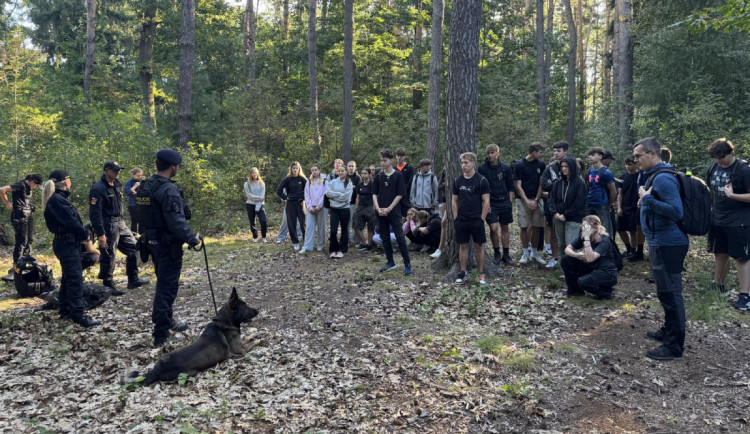 Třebechovičtí studenti si vyzkoušeli policejní pátrání na vlastní kůži