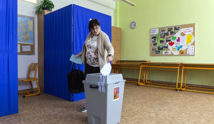 Právník radil špatně. Jaroměřičtí zastupitelé zrušili usnesení o místním referendu