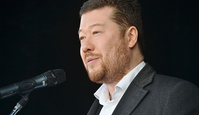 Okamura Babišovi neustoupí, vstup do vlády podmiňuje referendem o EU a NATO