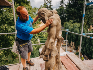 Hořice se dočkají opravené vstupního portálu na hřbitov
