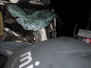 Nákladní vůz v Čistěvsi vjel v rychlosti na staveniště, kde zdemoloval několik stavebních strojů