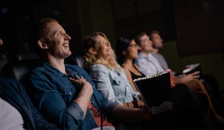Češi si kulturu nenechají upřít. Poslední dobou na ní však šetří, tvrdí průzkum