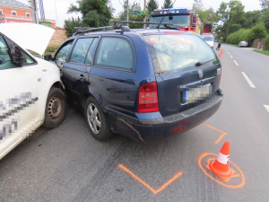 Řidič v Hradci neměl papíry ani pojištění auta, zato nadýchal přes čtyři promile