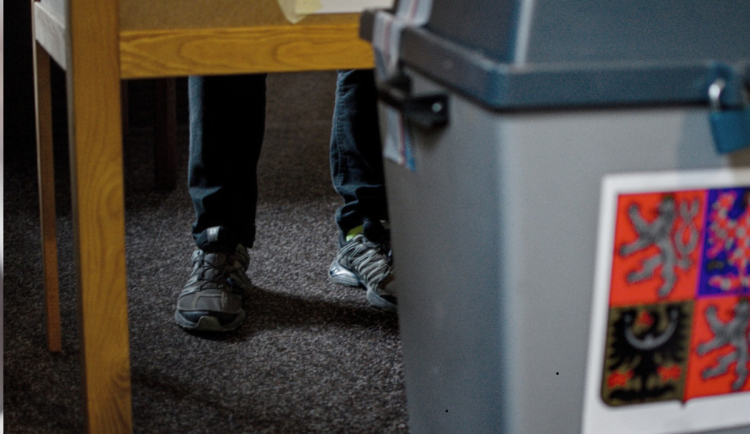 Zájem o voličské průkazy je v Královéhradeckém kraji vyšší než před čtyřmi lety