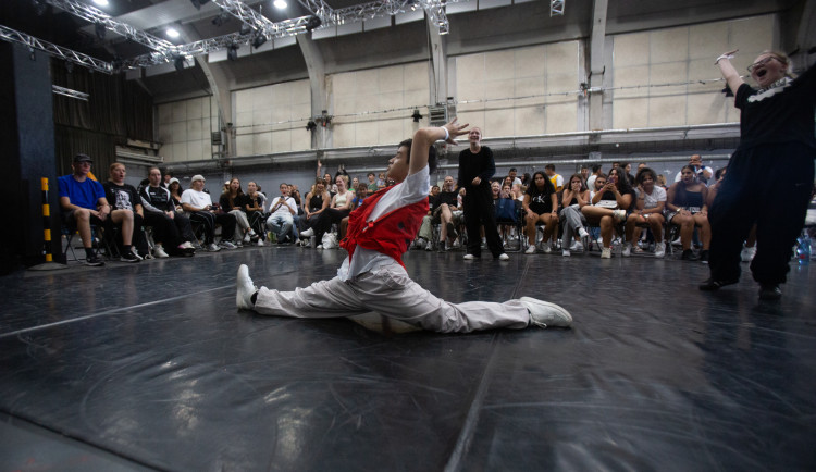 Děti a mládež ze znevýhodněných rodin změří své síly v pouličním tanci
