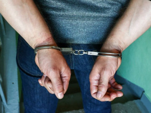 Dvacet záznamů v rejstříku a stejně se nad ránem ve Velkém Poříčí vydal na lup
