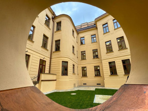 Opravená Pedagogická fakulta v Hradci zítra otevře brány veřejnosti