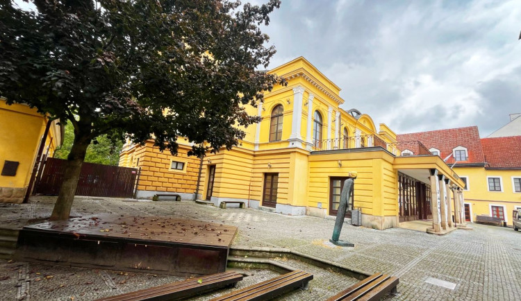 Zvoneček zazvoní a Arabela ožije na jevišti Klicperova divadla