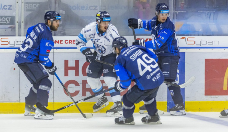 Tygrům stačil jeden gól. V Plzni zazářil brankář Kváča