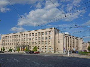 Soud uložil ženě z Rychnovska za dvojnásobnou vraždu novorozeňat 20 let vězení