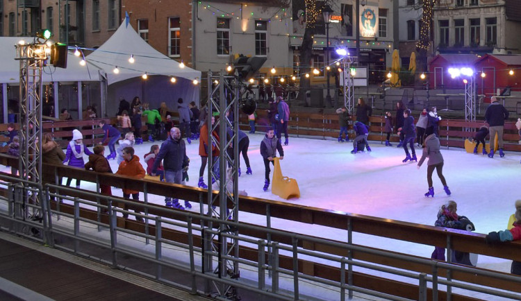 Na vánoční bruslení i do Přerova. Nové kluziště vyroste v parku u Bečvy