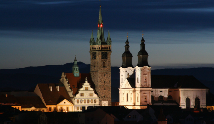 Jezuitský kostel s katakombami v Klatovech je novou národní kulturní památkou