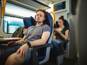 Výluka mezi Jaroměří a Hradcem Králové: od 4. do 6. listopadu nahradí vlaky autobusy