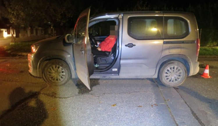 Namol opilá řidička se v Kostelci nad Orlicí řítila v protisměru