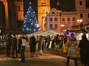Hradec Králové připravuje vánoční trhy na Velkém náměstí. Začnou na konci listopadu