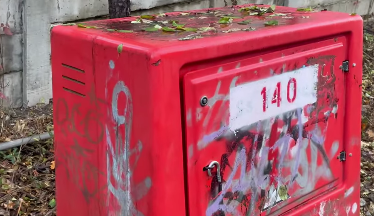 Zloději kabelů opět řádili v Brně. Policie je tentokrát chytila přímo při činu