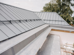 Hirschova vila v Hořicích znovu ožívá. Z ruiny se stává moderní centrum sociálních služeb