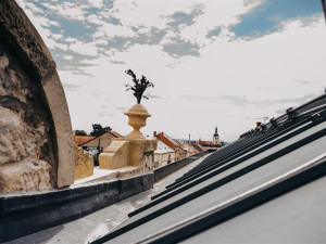 Hirschova vila v Hořicích znovu ožívá. Z ruiny se stává moderní centrum sociálních služeb