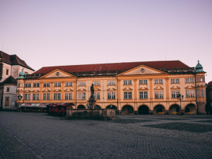 Rekonstrukce Valdštejnského zámku v Jičíně se komplikuje. Hotovo bude až příští rok