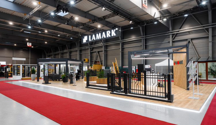 Z veletrhu do televize: LAMARK ukázal, jak se tvoří trendy moderního bydlení