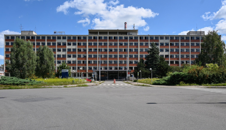 Společnost Nová Huť propustí asi 250 zaměstnanců, nabídne jim práci u linek