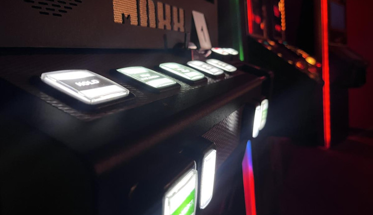 Celníci odhalili na Jablonecku a Děčínsku nelegální herny