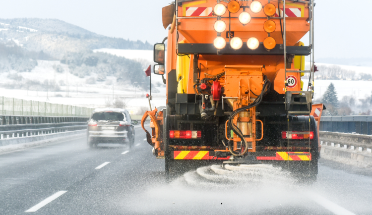 Kdy naposledy projel sypač a v jakém stavu je aktuálně trasa, kterou chci jet?