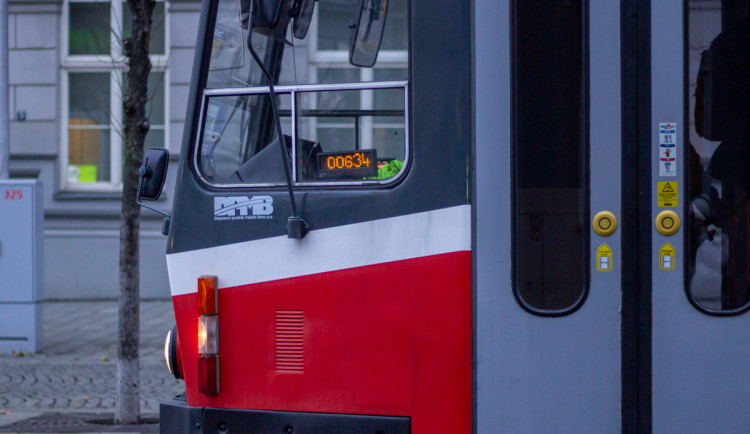 Kvůli opravě Údolní ulice nebudou o víkendu jezdit trolejbusy přes Úvoz