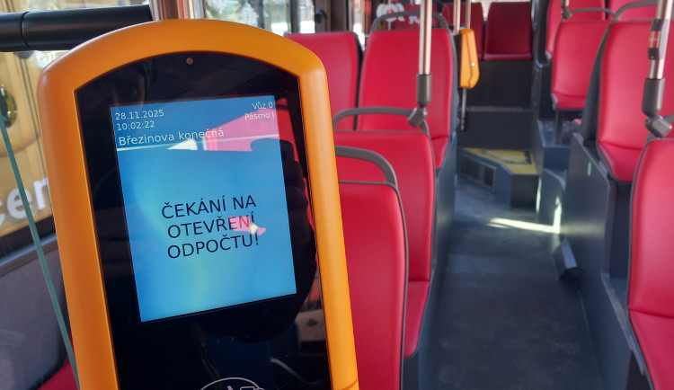 FOTO: Dopravní podnik pokračuje v modernizaci, chystá se možnost platby kartou