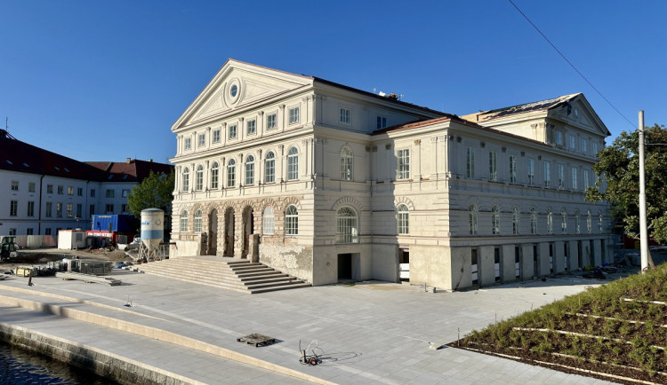 Město hledá provozovatele gastra ve Slavii. Zájemci se mohou hlásit