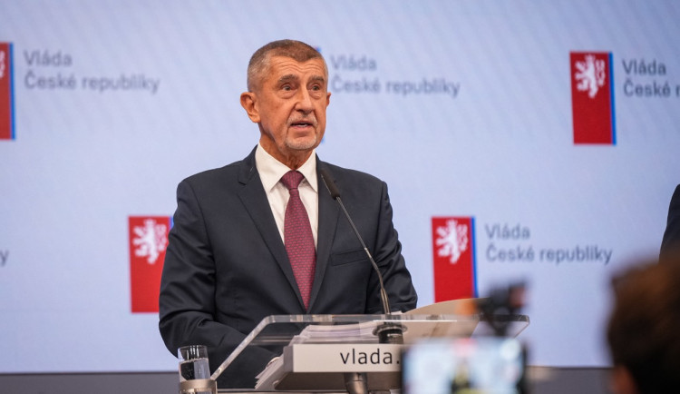 Babiš propouští úředníky, od ledna zruší více jak 300 míst
