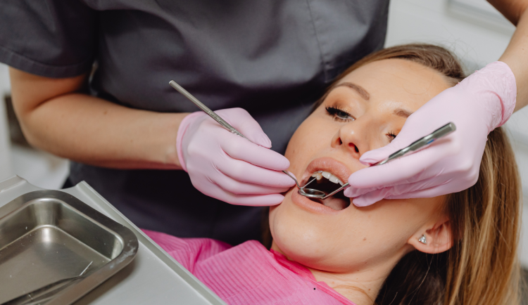 Zajištění pohotovosti přechází na pojišťovny. I přesto kraj uvolní 11 milionů na jejich provoz