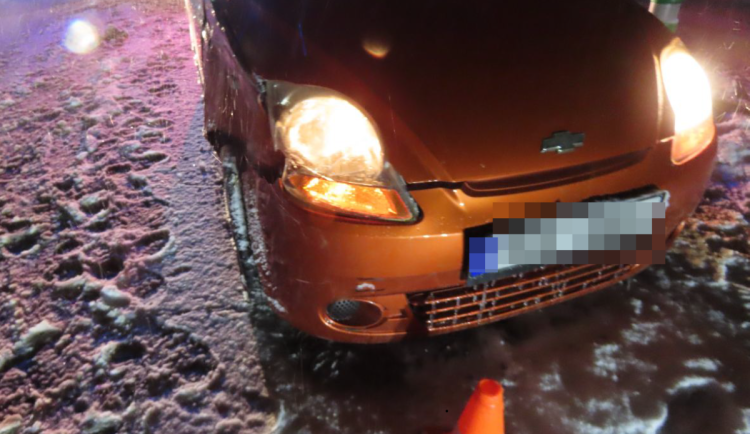 Řidič u Štikova způsobil nehodu, od které ujel. Policie po něm pátrá