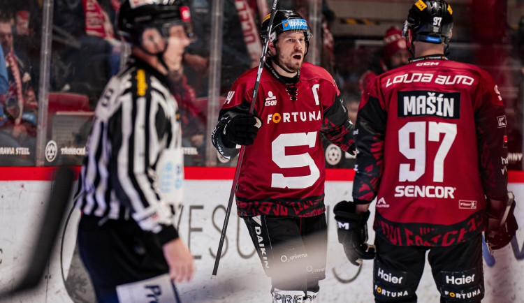 Hokejisté Třince udolali Spartu 5:3, dva góly dal Růžička