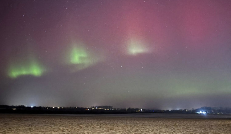 Polární záře očarovala noční diváky. Viditelná byla na řadě míst kraje