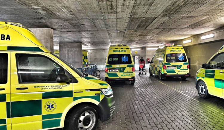 Desítky úrazů na ledu. Záchranáři se na Olomoucku a Prostějovsku nezastavili