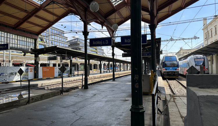 Na Masarykově nádraží srazil vlak muže, ten na místě zemřel