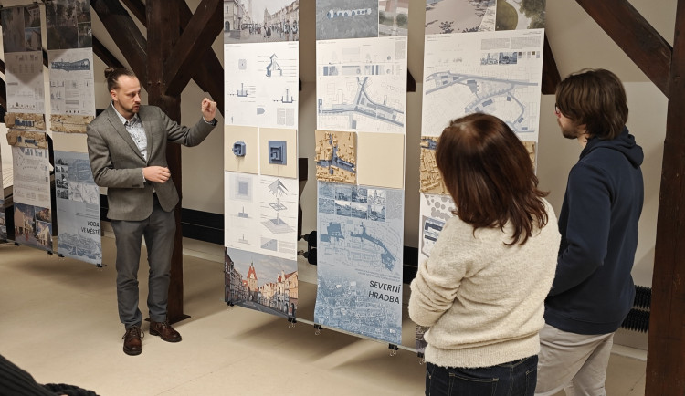 Studenti architektury představili své návrhy na využití bývalé továrny z roku 1884