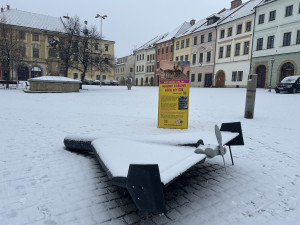 I Hradec Králové může být cíl, připomíná maketa dronu šáhid na Malém náměstí
