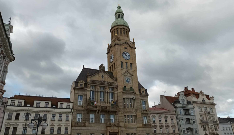 Prostějov podpoří sport 10 miliony. Polovinu dostane hokej, kritika byla i okolo parašutistů