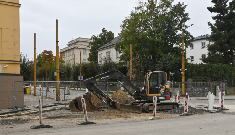 Řidiče v Jihlavě čekají měsíce omezení. Třída Legionářů se na jaře rozkope